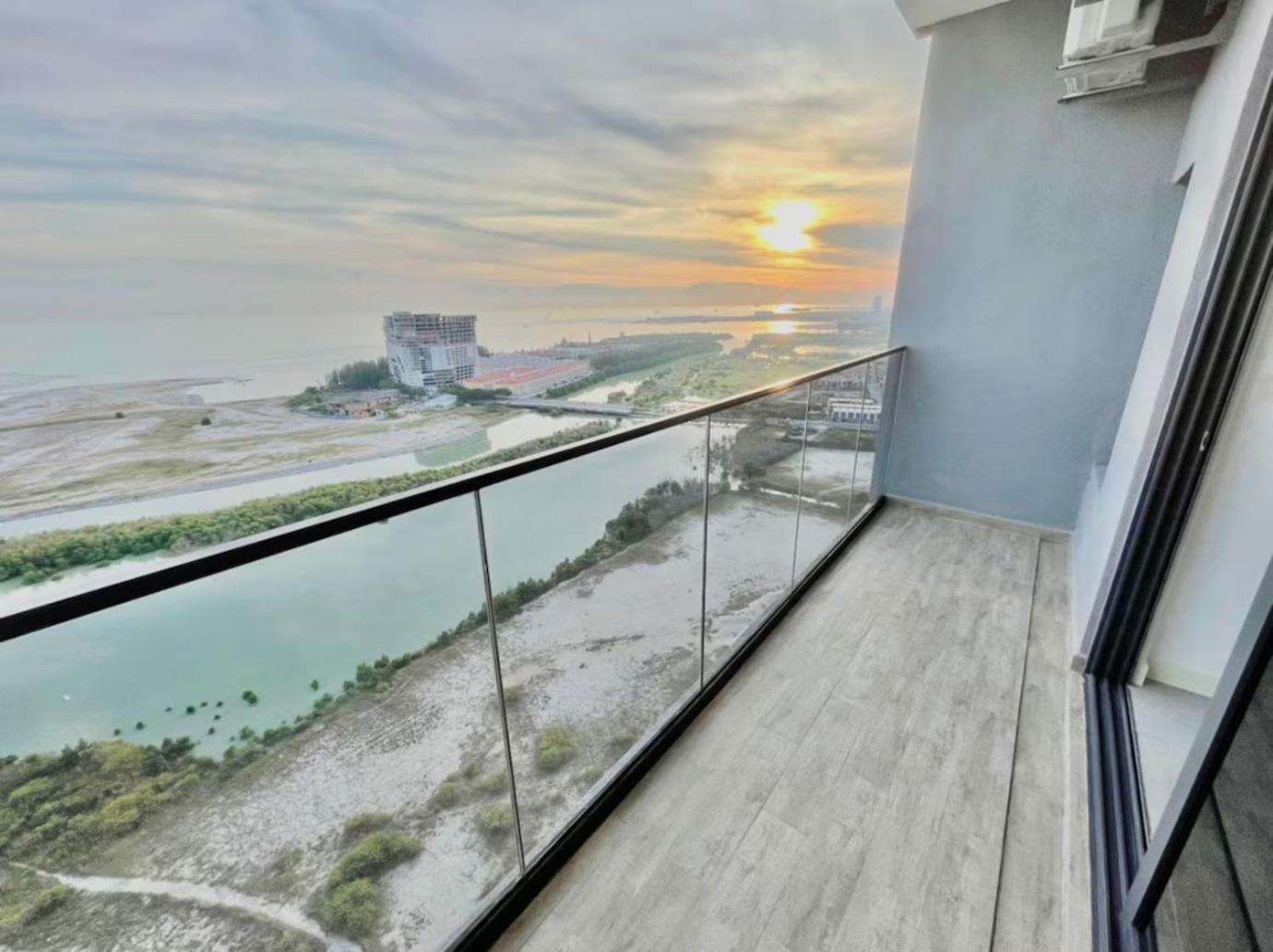 Imperio Residence Melaka エクステリア 写真